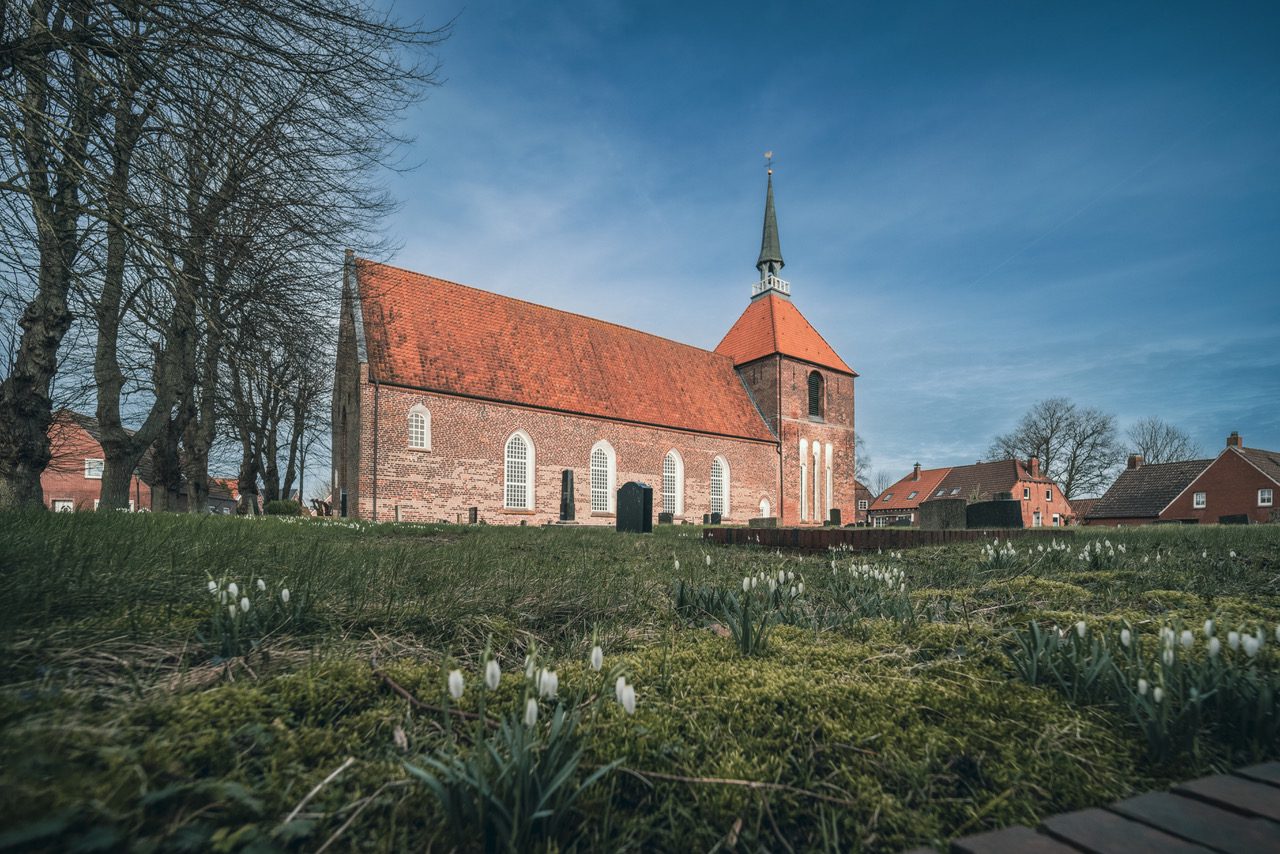Führung durch das Rundwarfendorf Rysum