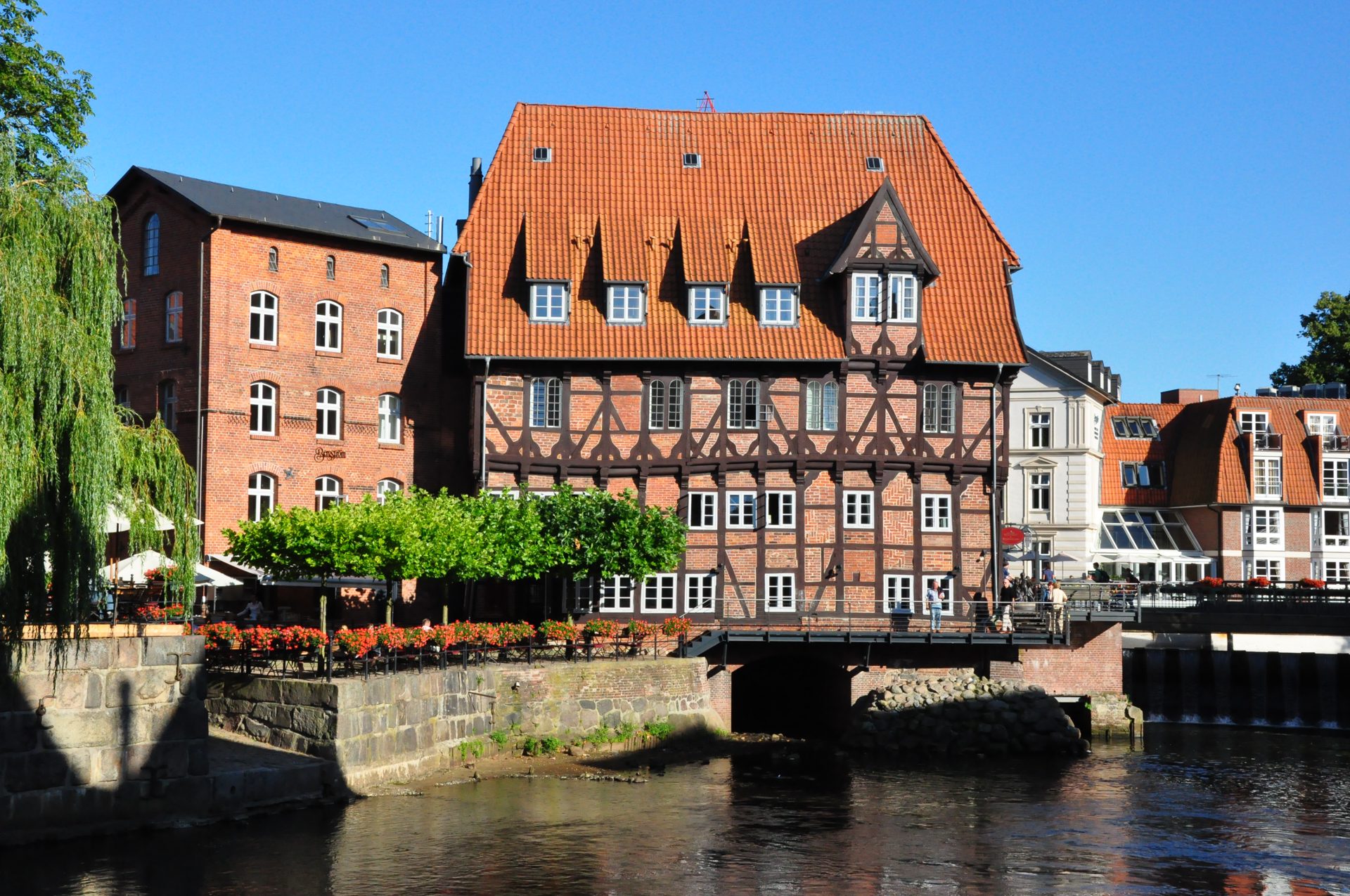 Bustour zu den "Rote Rosen"-Drehorten