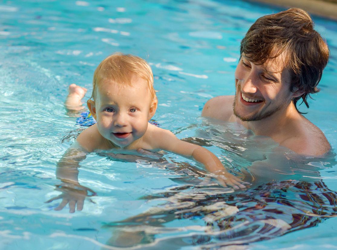 Eltern und Kind - Kleinkindschwimmen