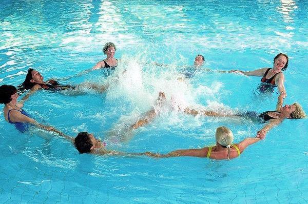 Aqua-Fitness mit Musik