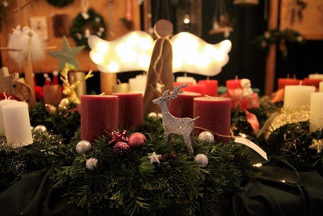 Vorweihnachtlicher Kunsthandwerkermarkt