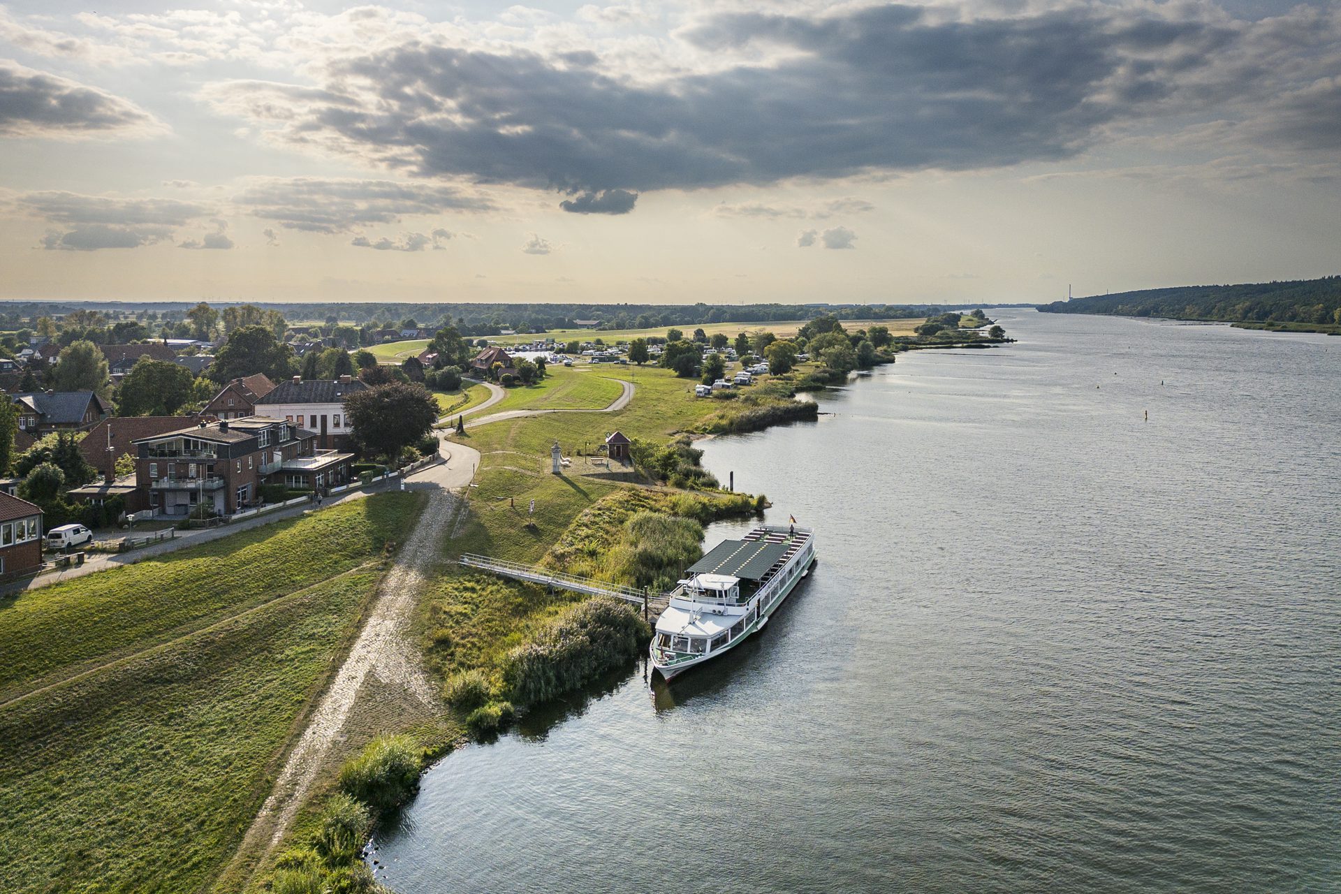 Schifffahrt zum Schiffshebewerk Scharnebeck mit 2-maliger Durchfahrt