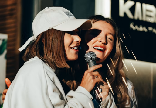 KARAOKE