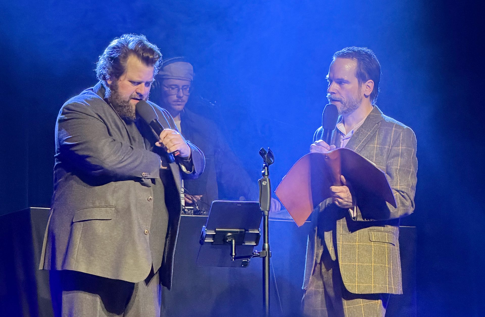 Pater Brown: Zwei Kriminalfälle als Live-Hörspiel