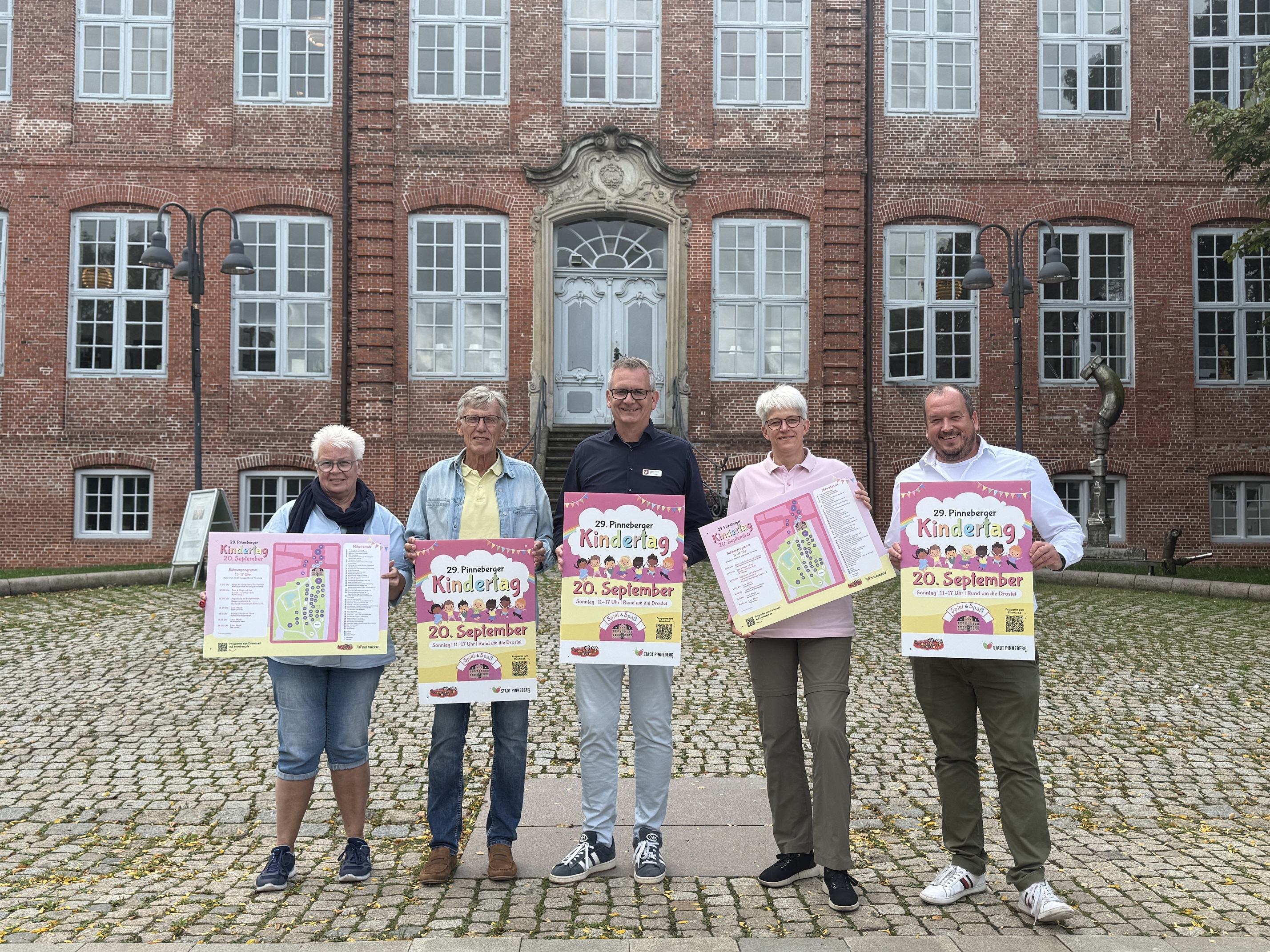 Pinneberger Kindertag rund um die Drostei