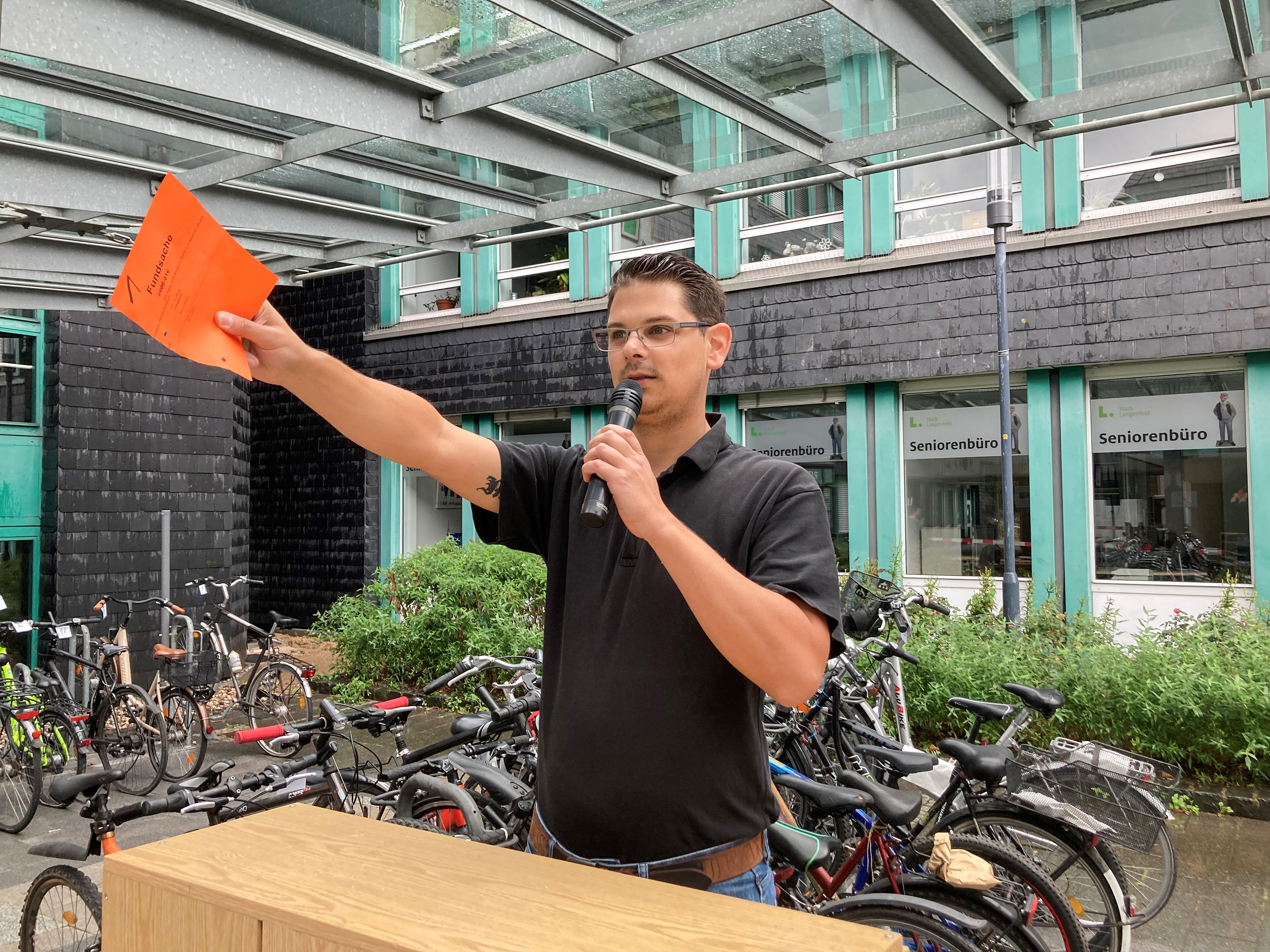Öffentliche Fundfahrrad-Versteigerung