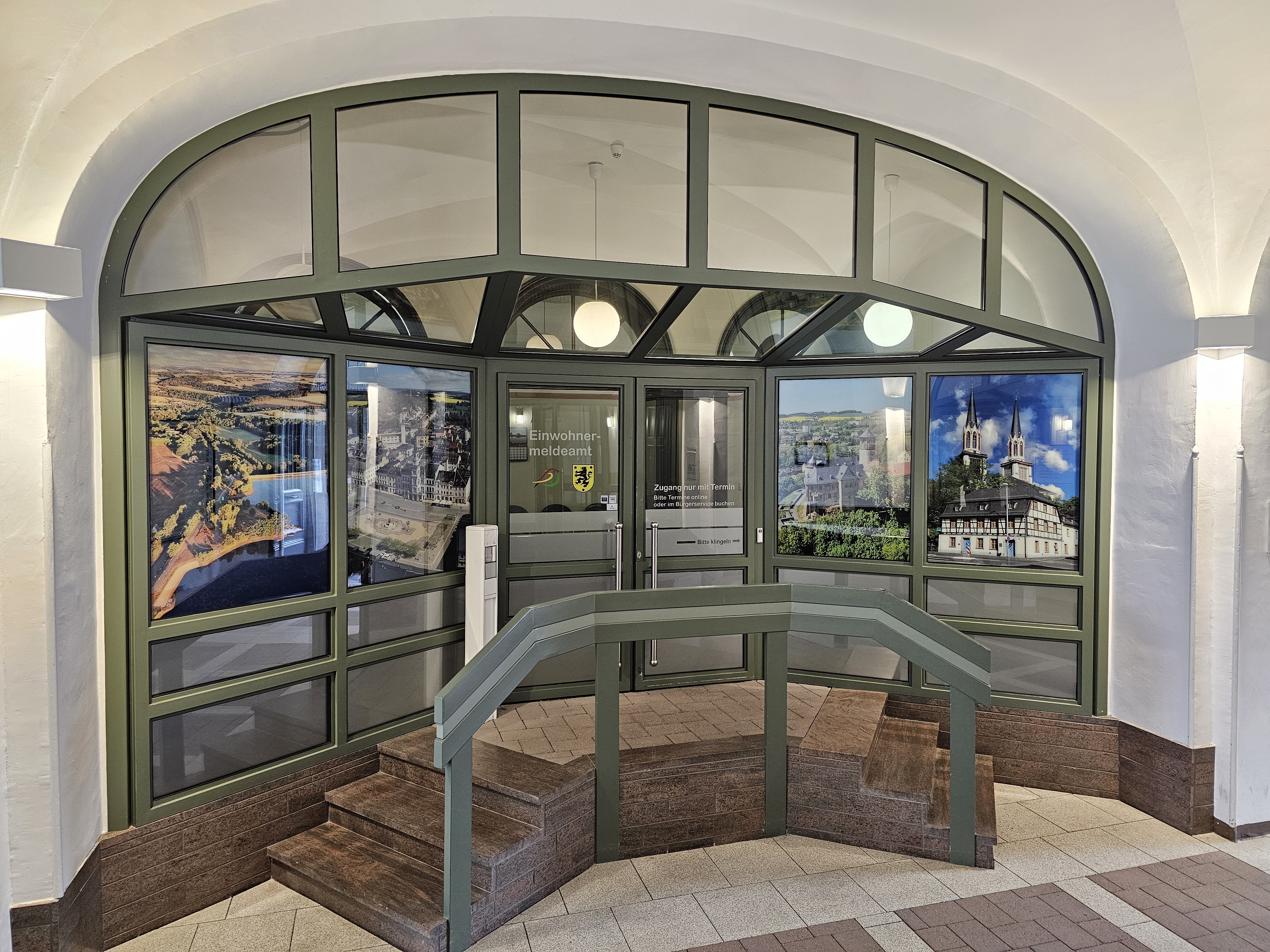 Geöffneter Wartebereich am Einwohnermeldeamt Oelsnitz/Vogtl.
