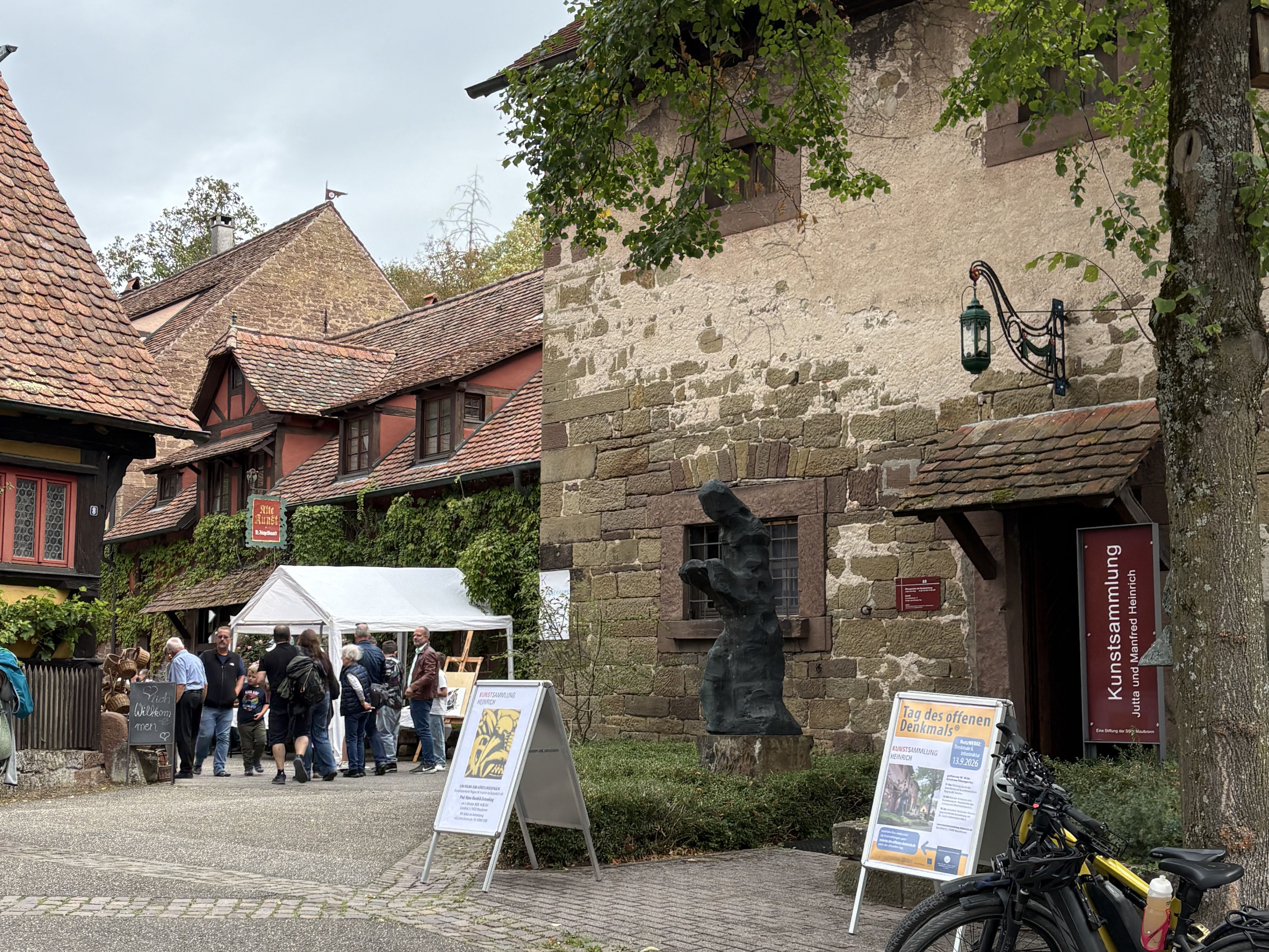 Künstlergespräch mit Regina M. Fischer und Prof. Hans-Hendrik Grimmling