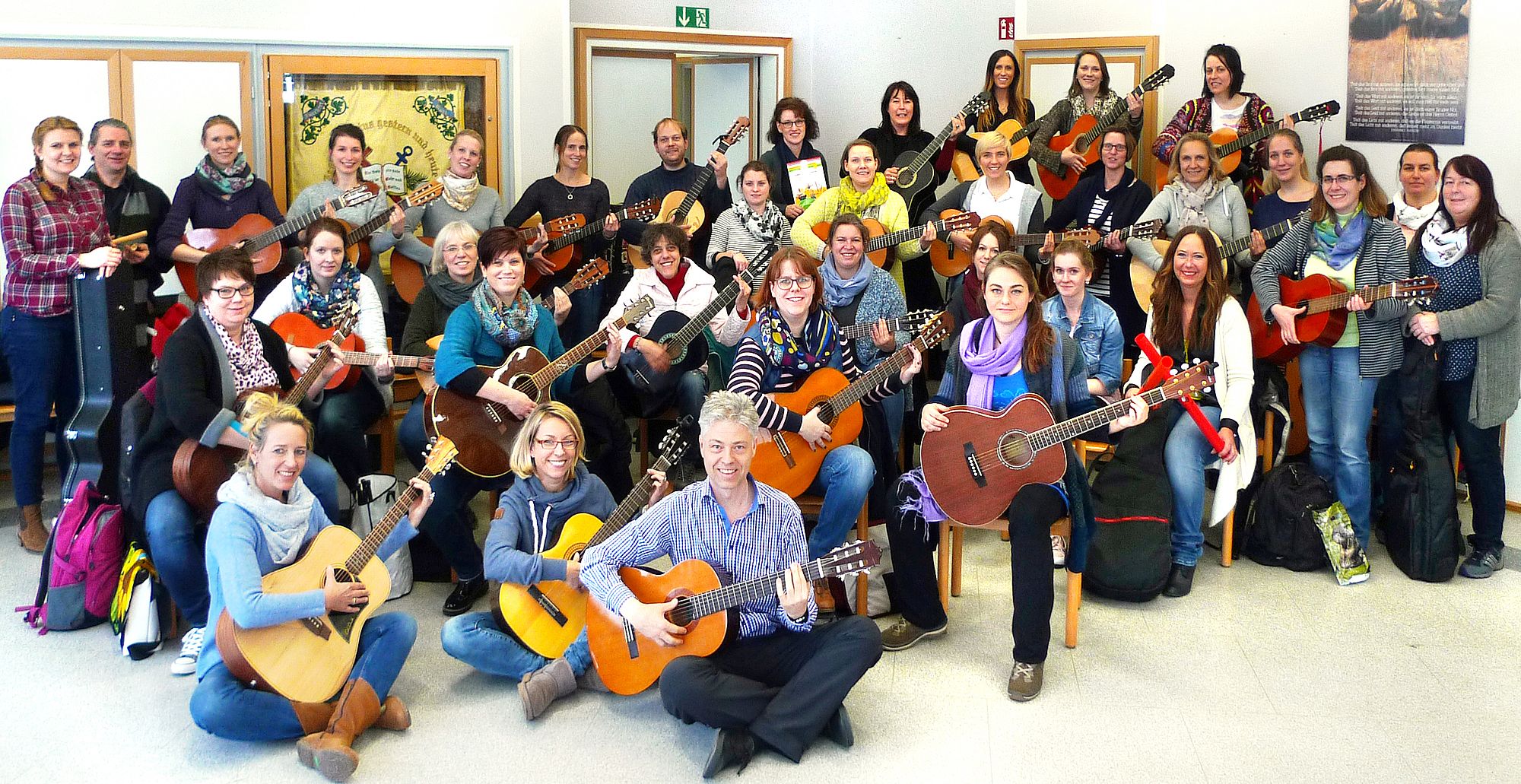 JelGi-Kurs für Gitarre oder Ukulele in der Stadtbibliothek Baden-Baden