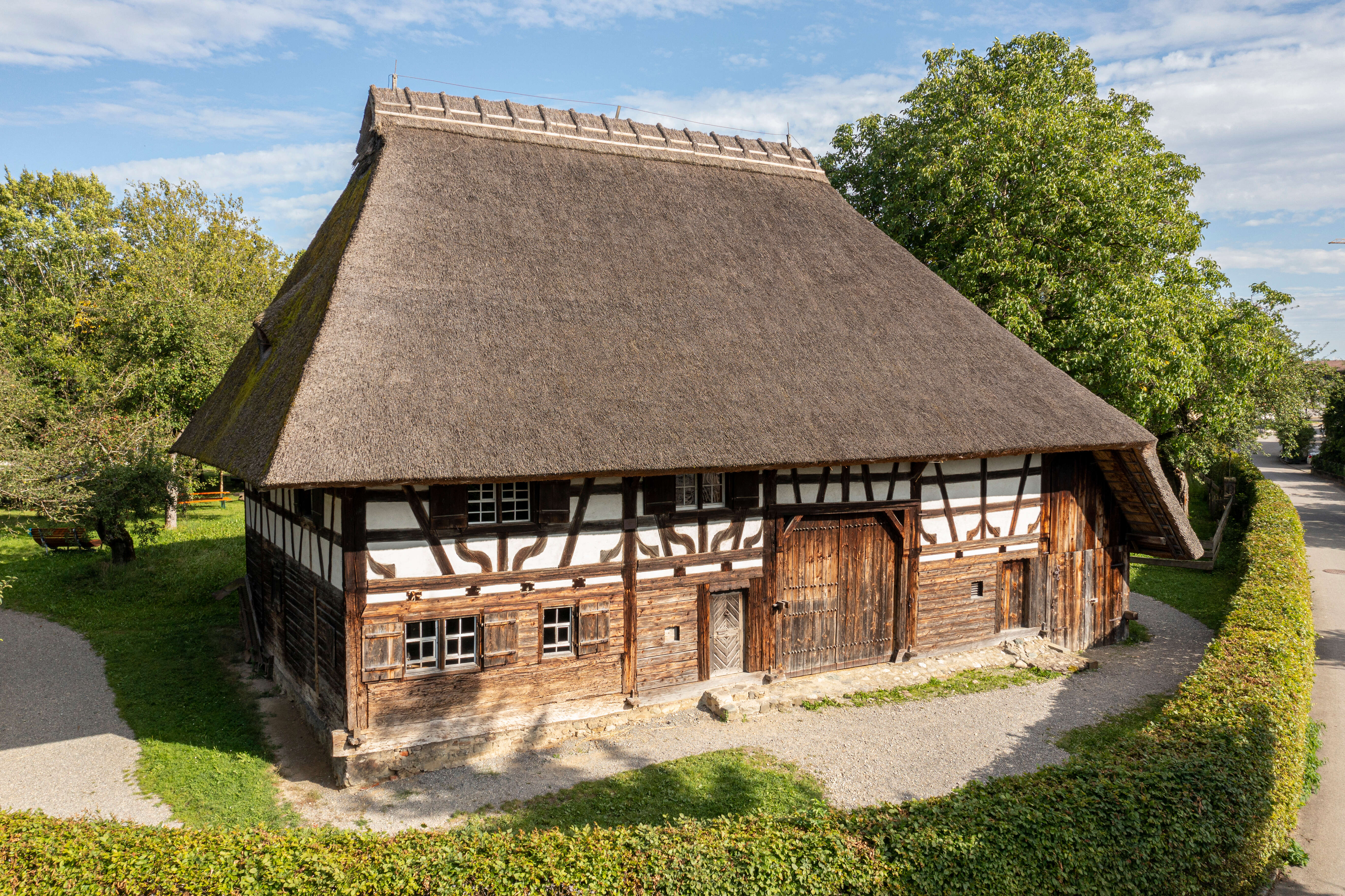 Sonderführungen mit Zimmerermeister Joachim Sälzle im Museumsdorf Kürnbach